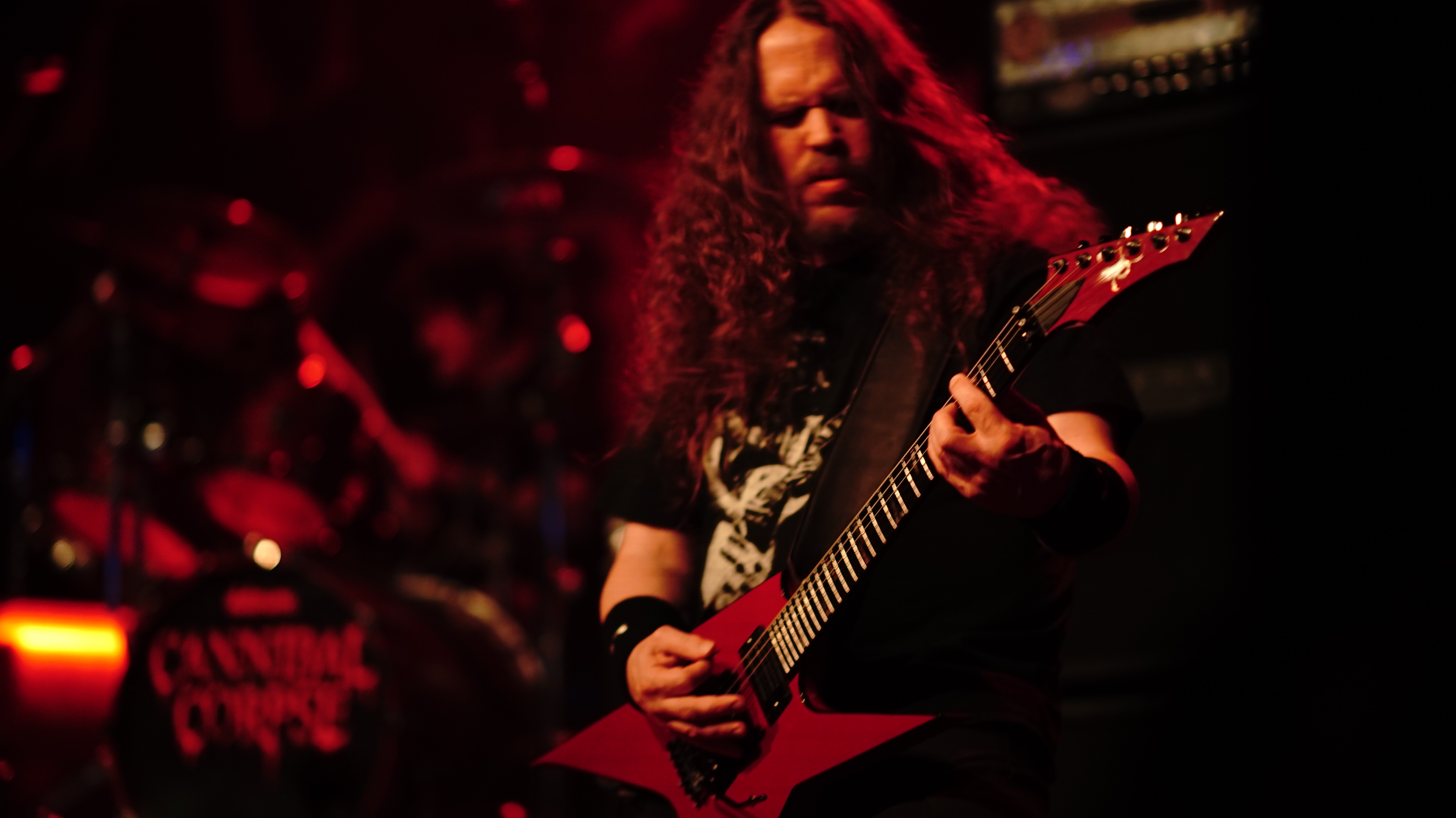 Cannibal Corpse live close-up